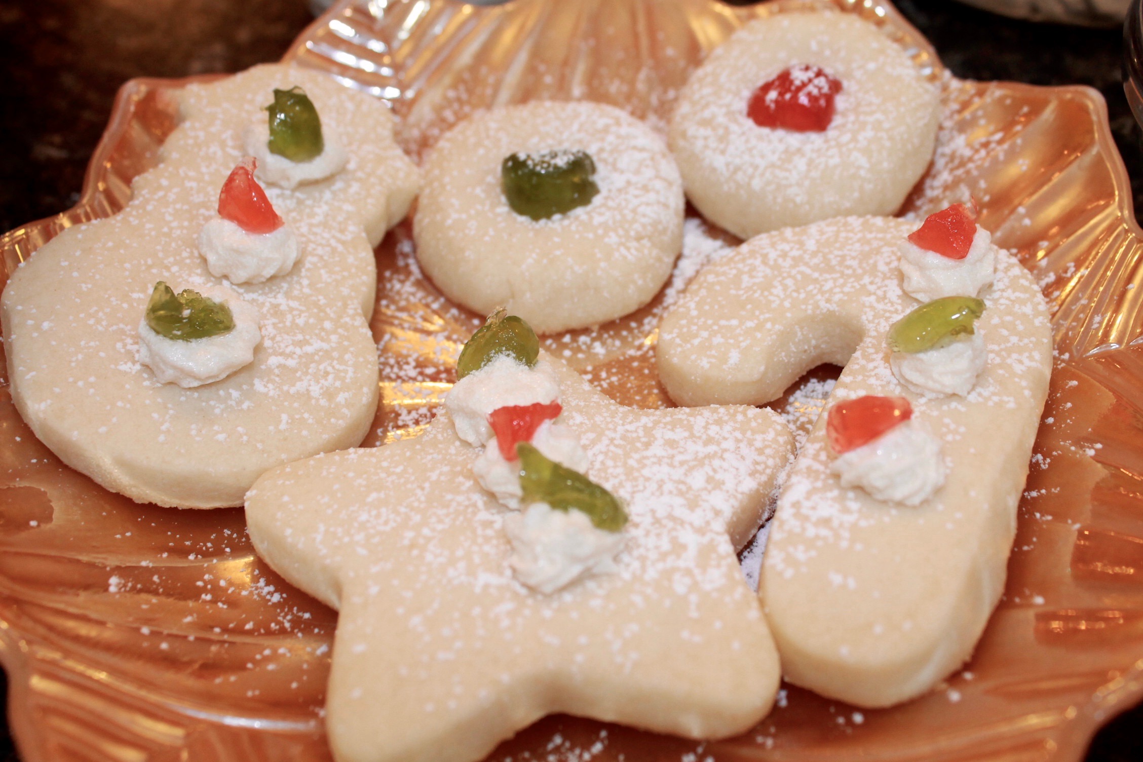 Christmas Shortbread Cookies - Bonita's Kitchen