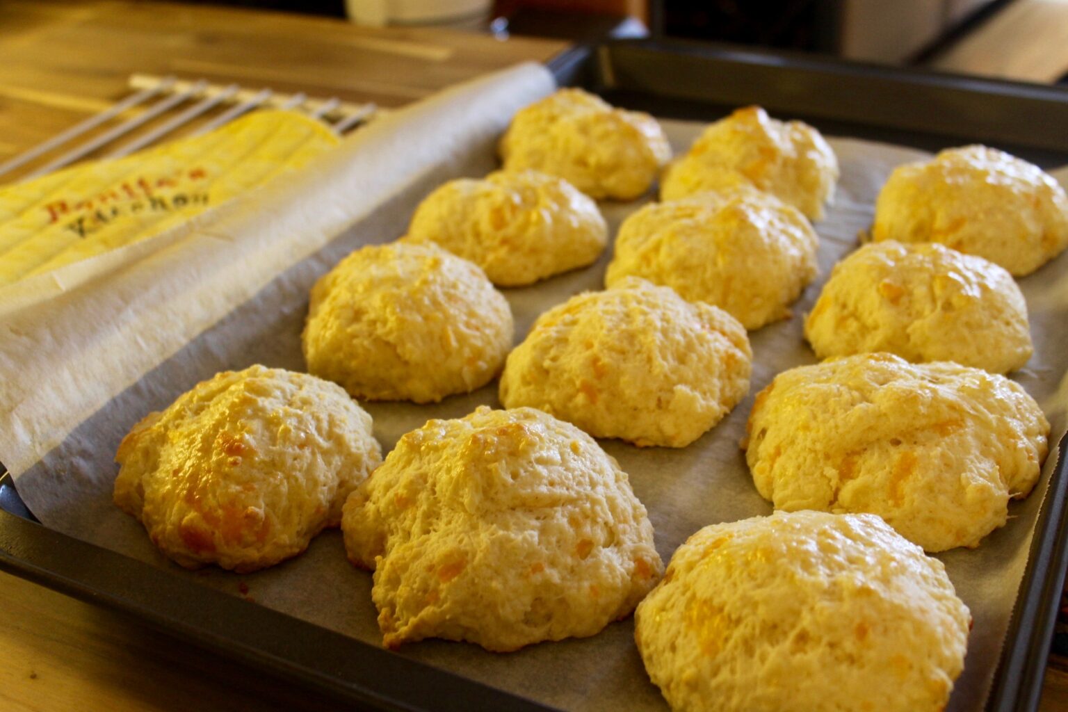 cheese-tea-buns-bonita-s-kitchen