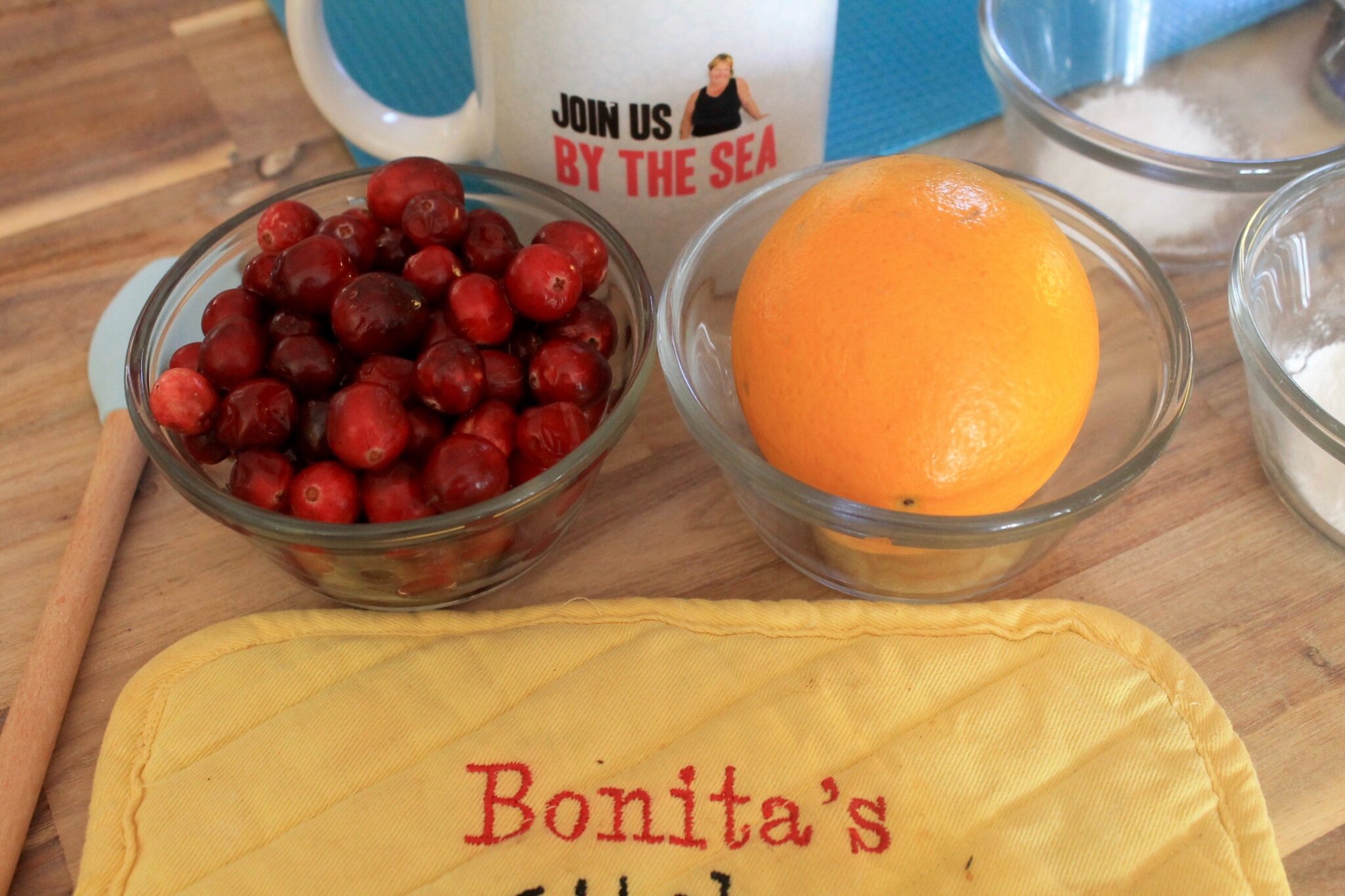 CRANBERRY and ORANGE Muffins - Bonita's Kitchen